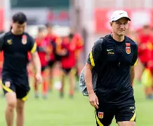 九游官方入口_关于星光璀璨的球员备战明星赛，吸引众多关注的信息